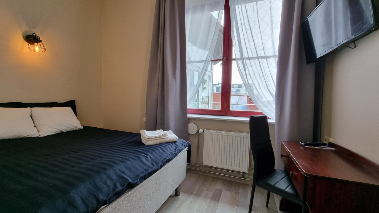 Paernu Jahtklubi Kuelalistemaja Hotel Екстериор снимка