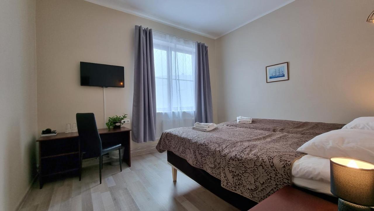 Paernu Jahtklubi Kuelalistemaja Hotel Екстериор снимка