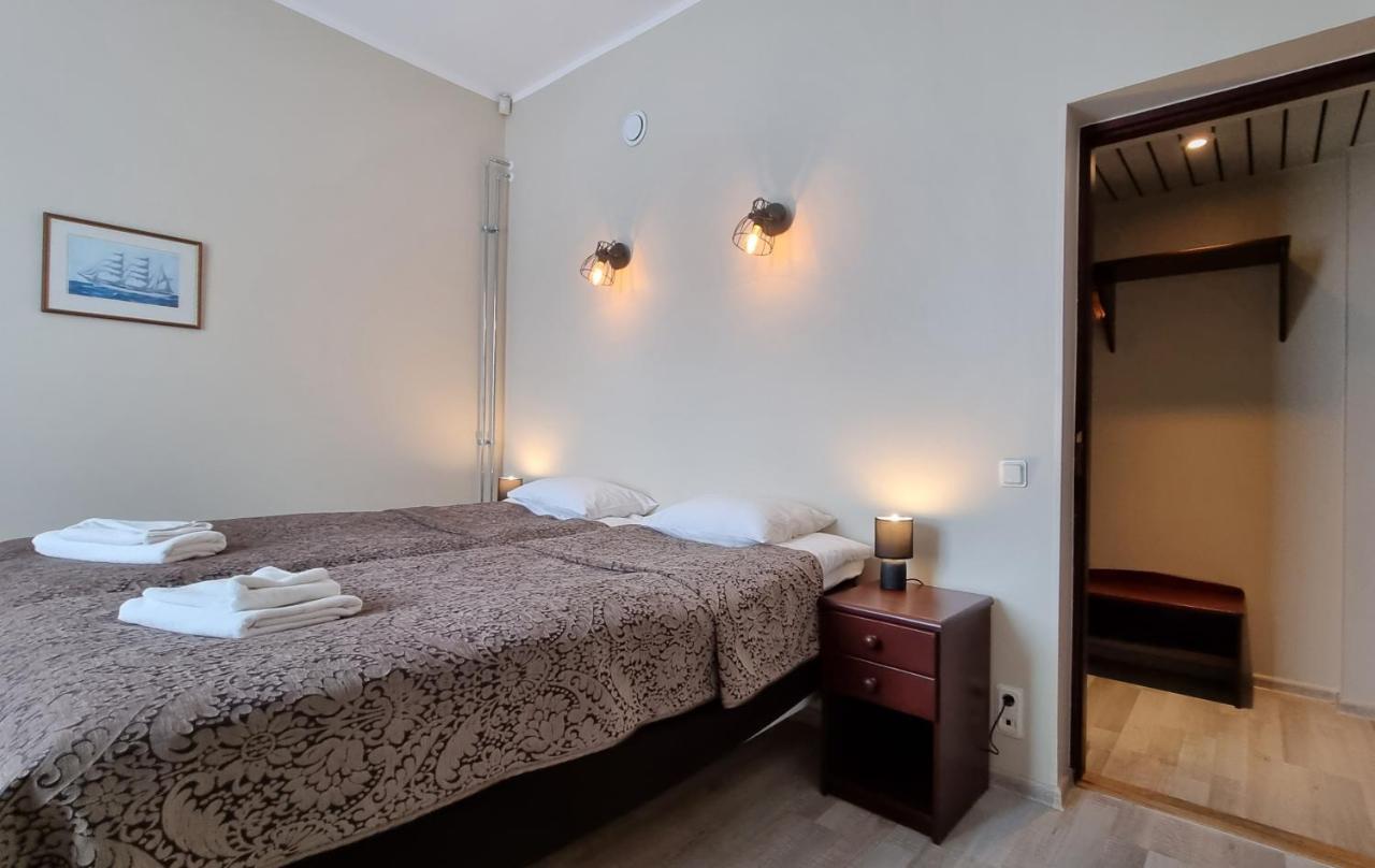 Paernu Jahtklubi Kuelalistemaja Hotel Екстериор снимка